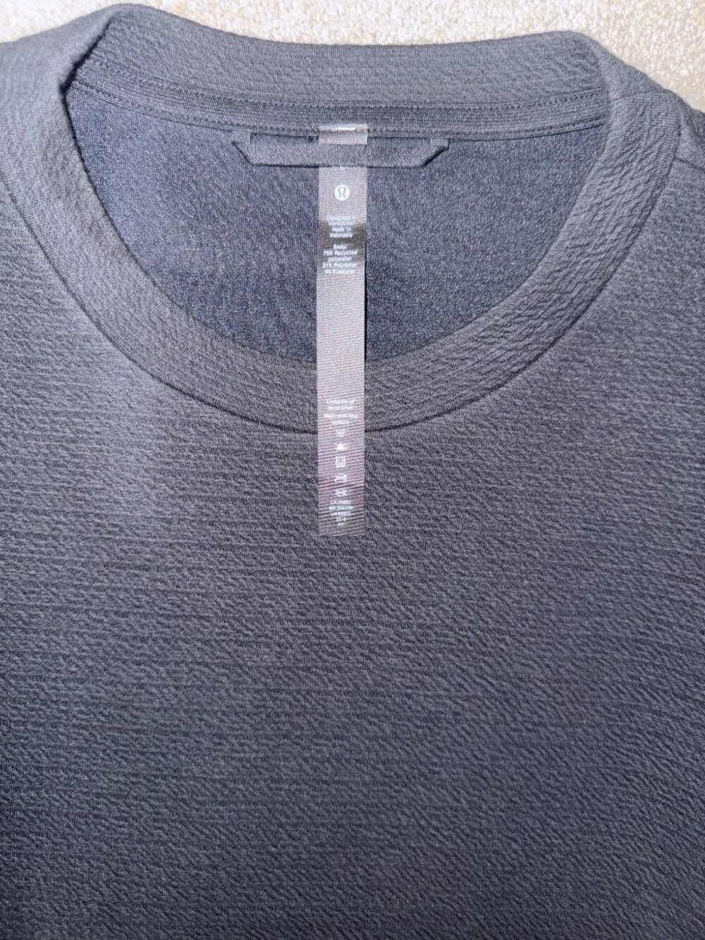 LULULEMON BLACK TEXTURED CREWNECK SWEATSHIRT- SIZE LARGE/ BRAND NEW - Picture 2 of 5